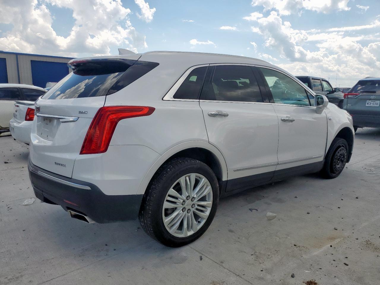 2019 Cadillac Xt5 Premium Luxury - Фото 3