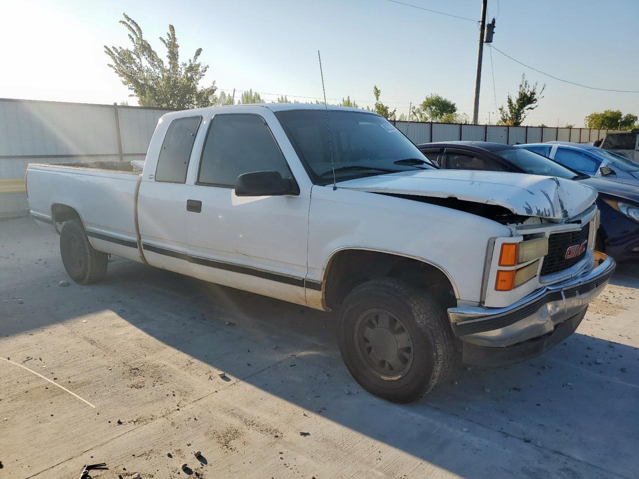 1997 GMC Sierra C1500 - Фото 4