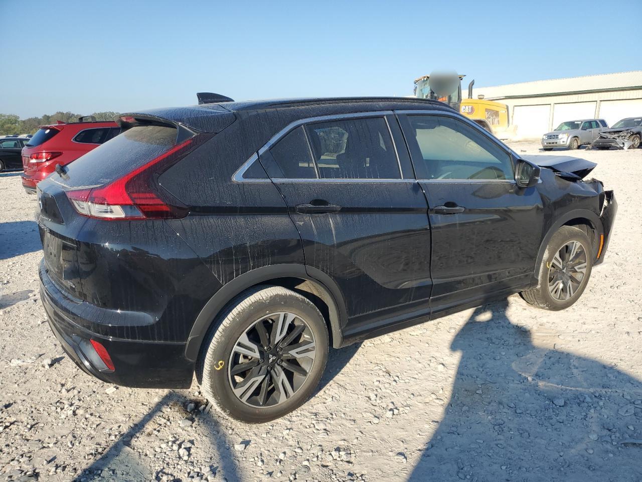 2024 Mitsubishi Eclipse Cross Se - Image 3