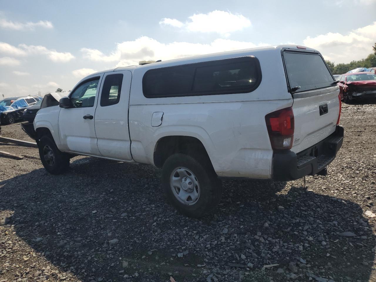 2022 Toyota Tacoma Access Cab - Image 2