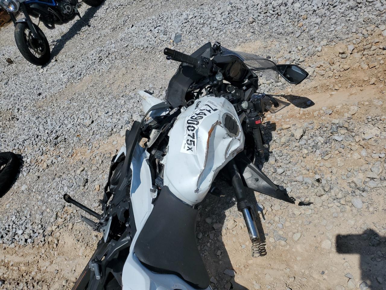 2020 Kawasaki Ex400 - Image 6