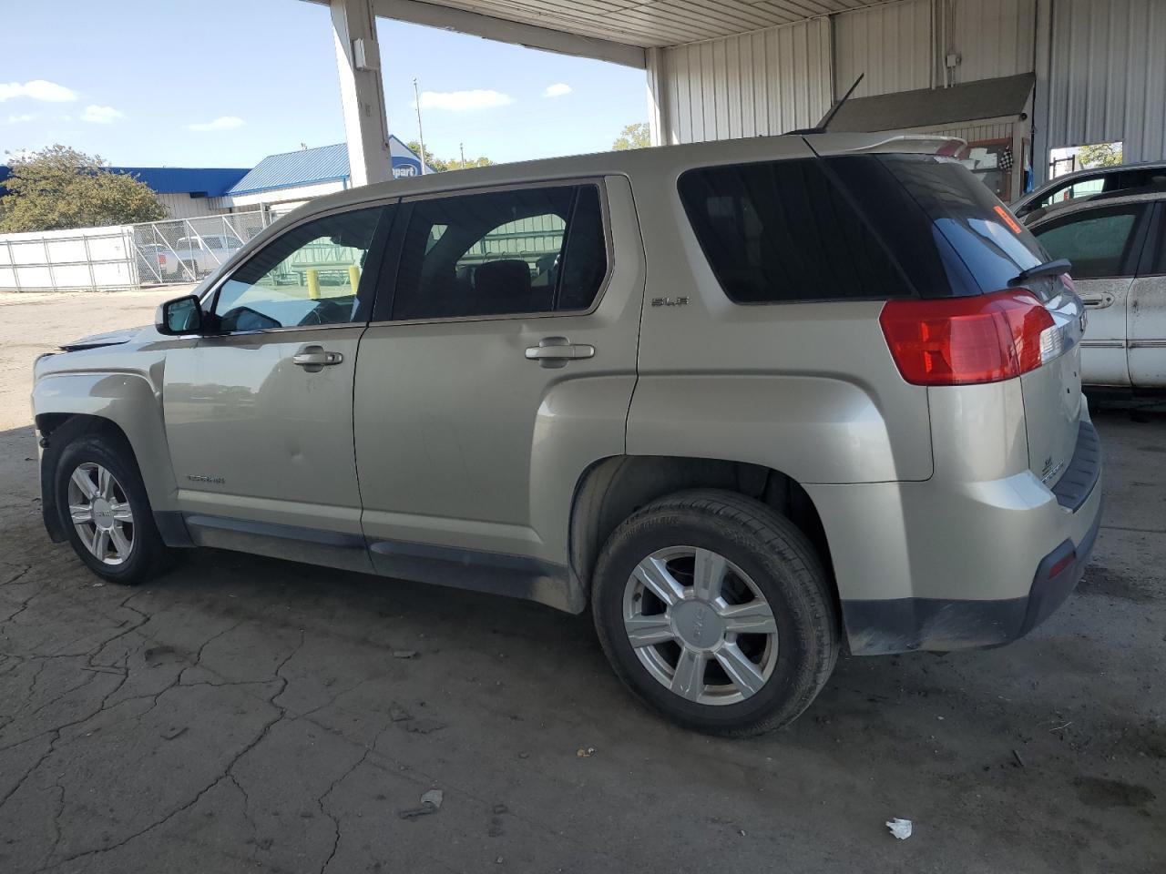 2015 GMC Terrain Sle - Image 2