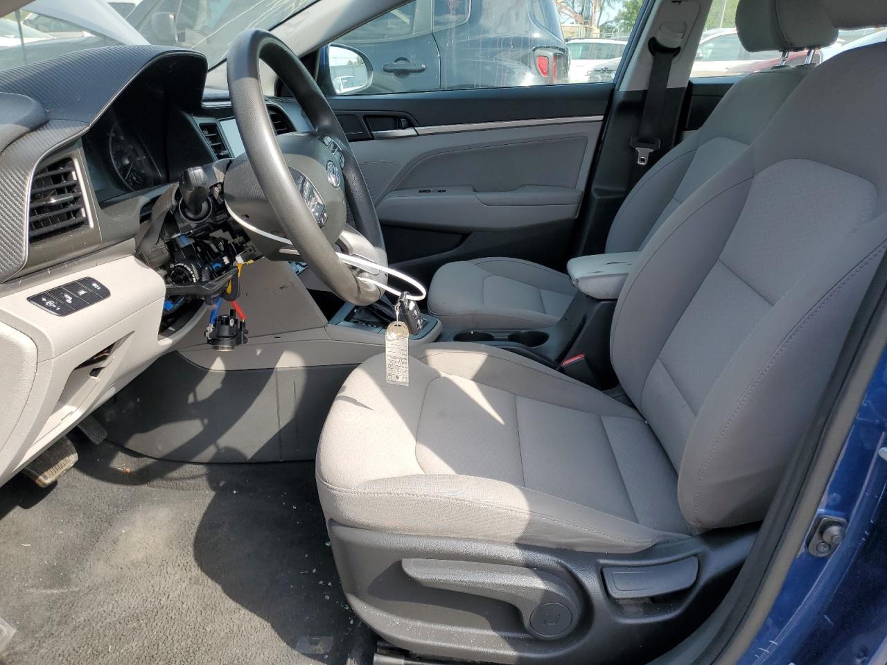2020 Hyundai Elantra Sel - Фото 7