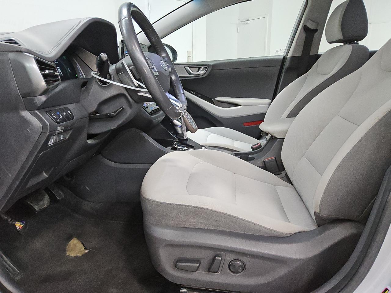 2021 Hyundai Ioniq Sel - Image 7