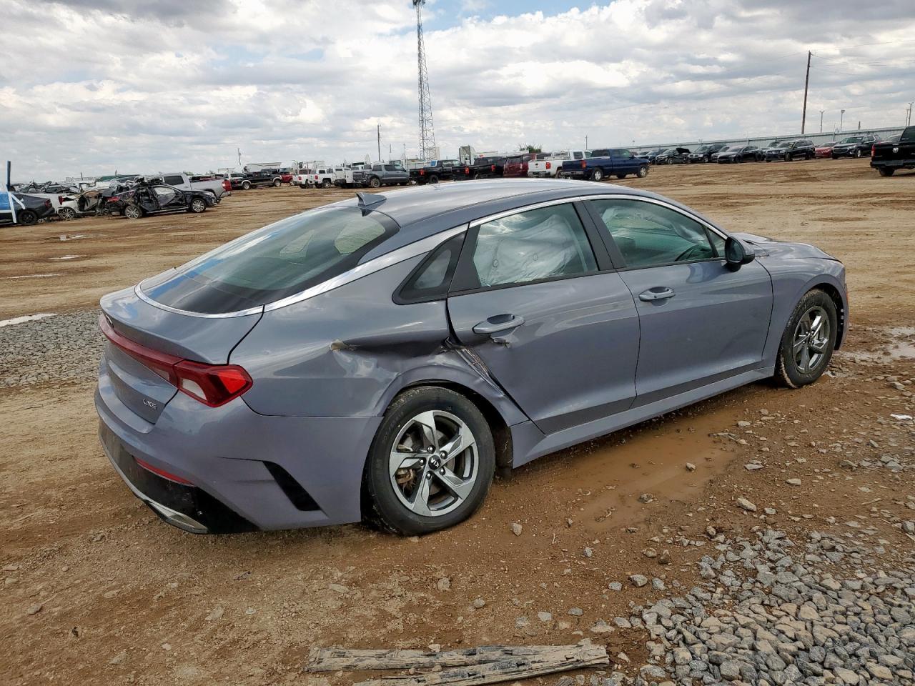 2021 Kia K5 Lxs - Фото 3
