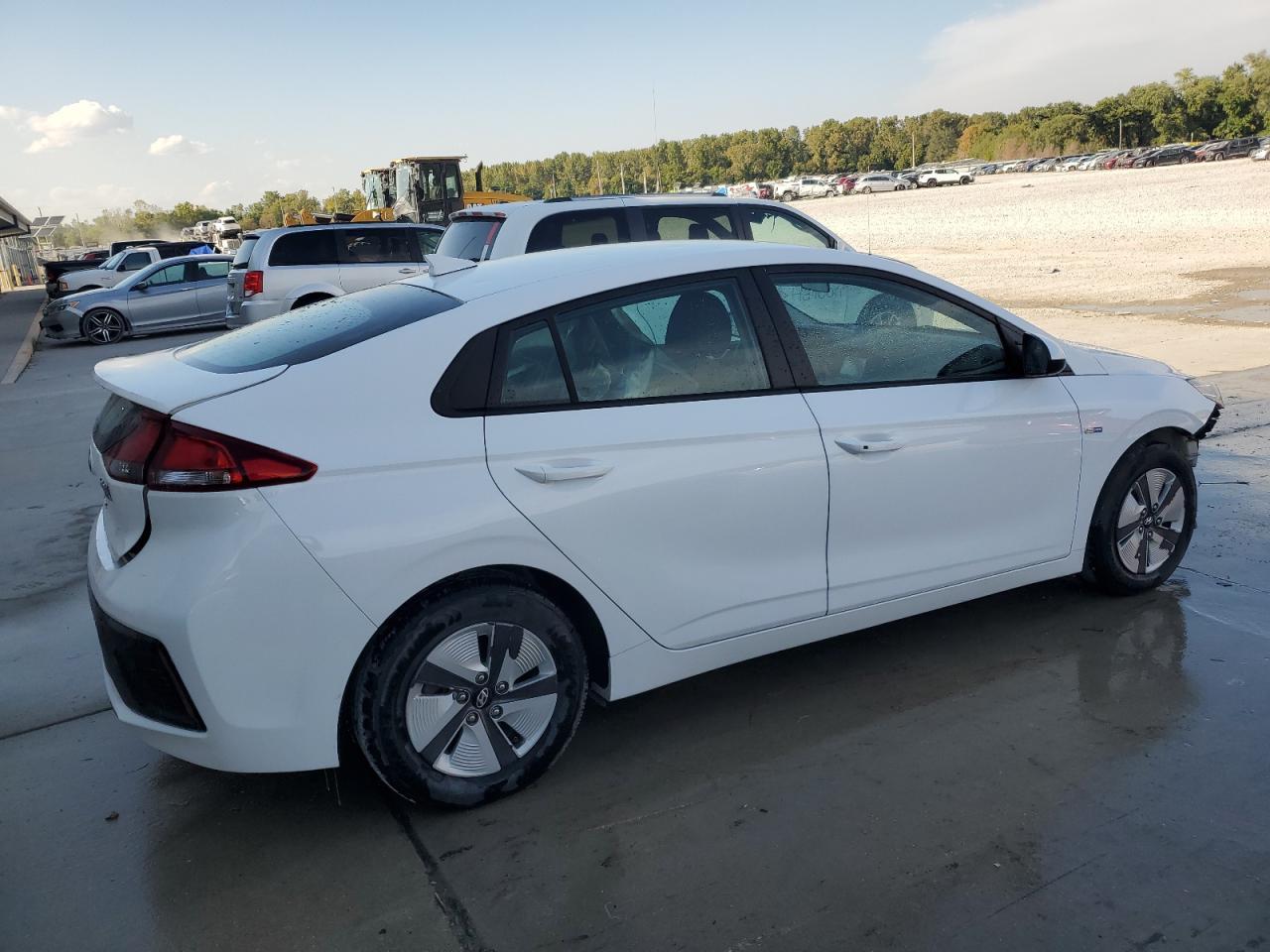 2017 Hyundai Ioniq Blue - Фото 3