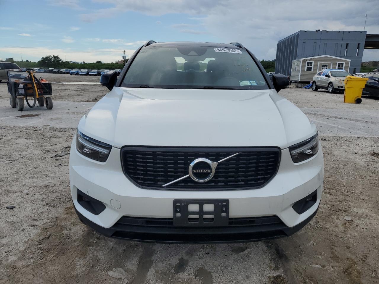 2022 Volvo Xc40 T5 R-Design - Фото 5