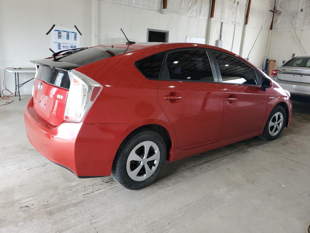 2013 Toyota Prius - Фото 3