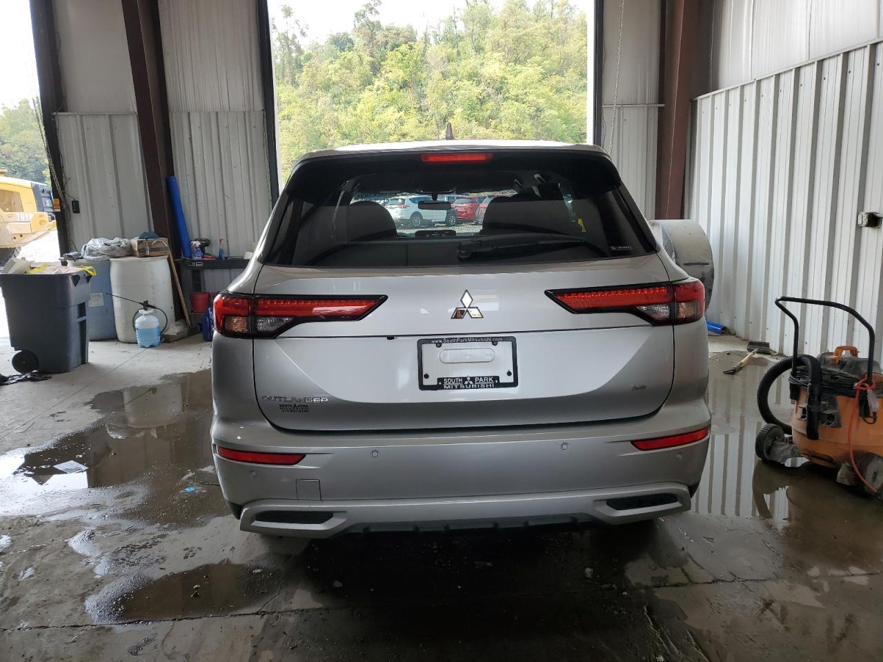 2023 Mitsubishi Outlander Se - Фото 6