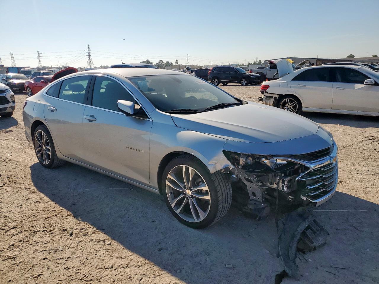 2022 Chev Malibu - Фото 4