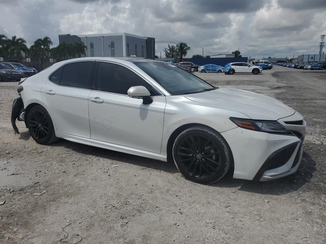 2022 Toyota Camry Xse - Фото 4