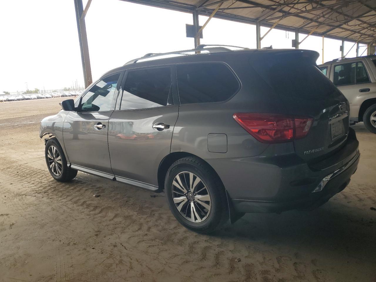 2017 Nissan Pathfinder S - Фото 2