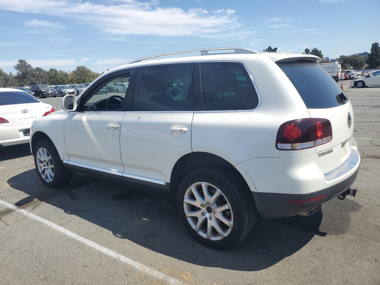 2008 Volkswagen Touareg 2 V8 - Фото 2
