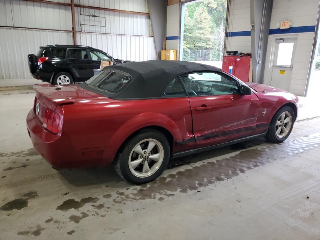 2007 Ford Mustang - Фото 3