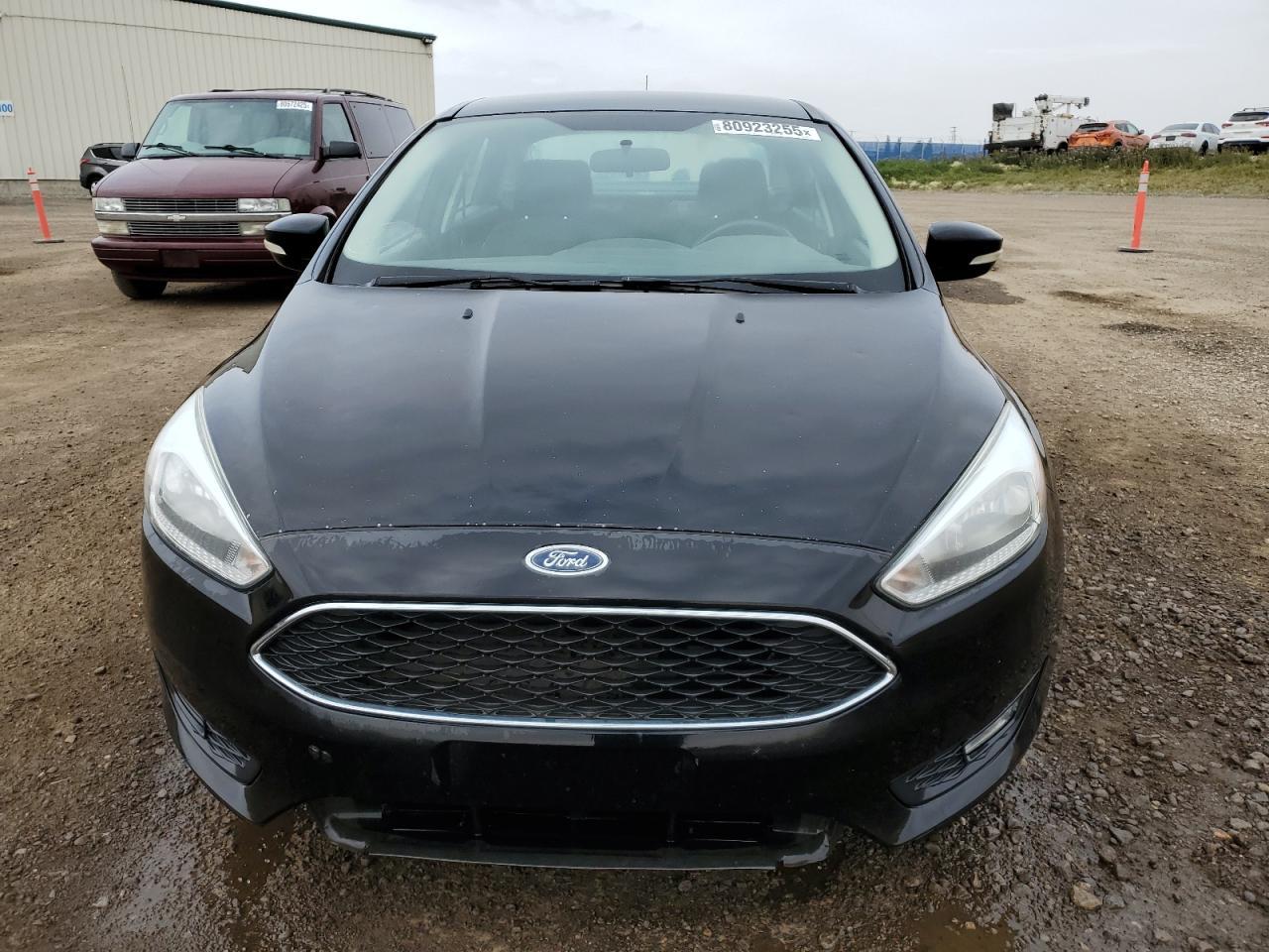 2017 Ford Focus Se - Image 5