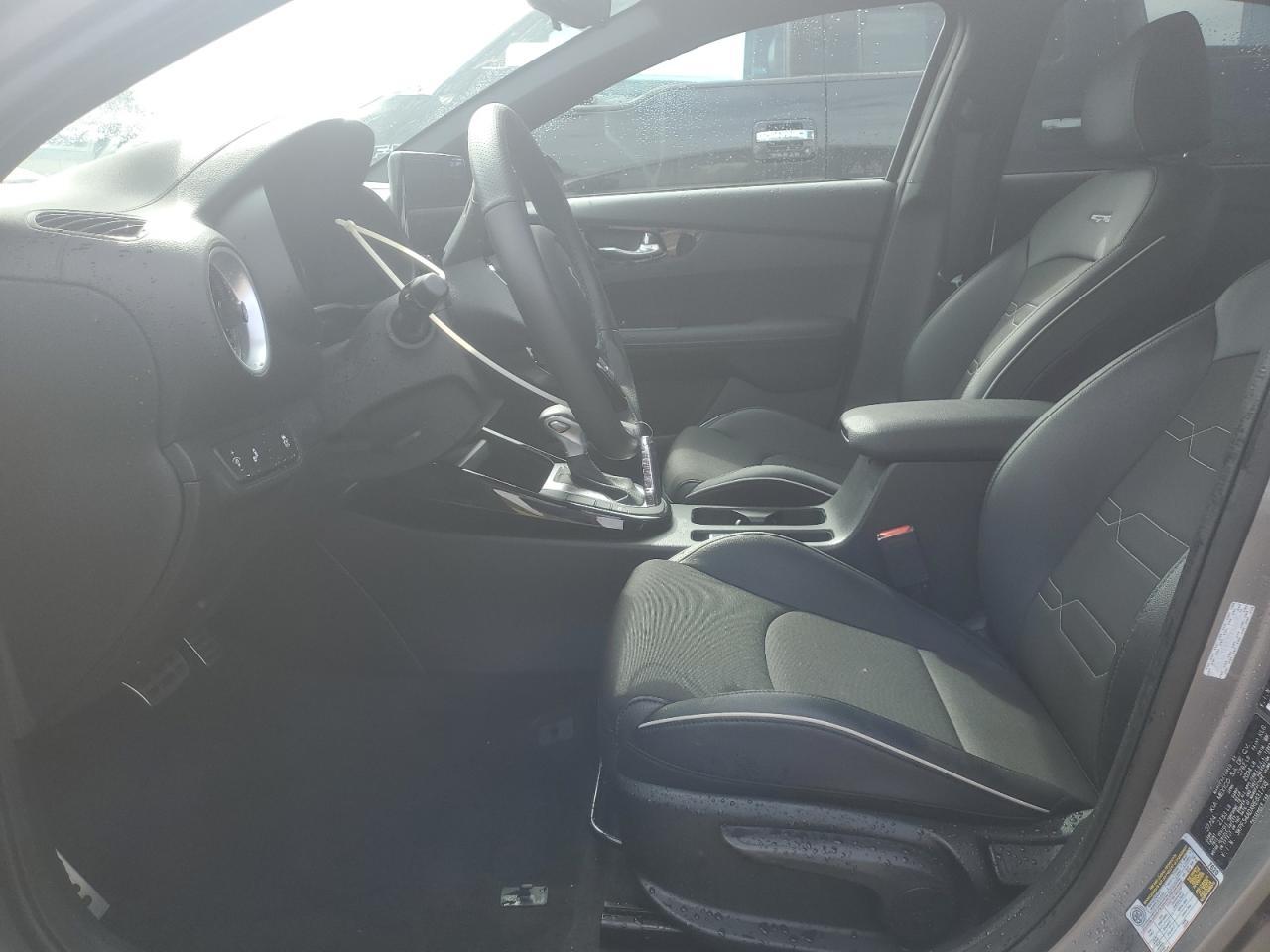 2024 Kia Forte Gt Line - Image 7