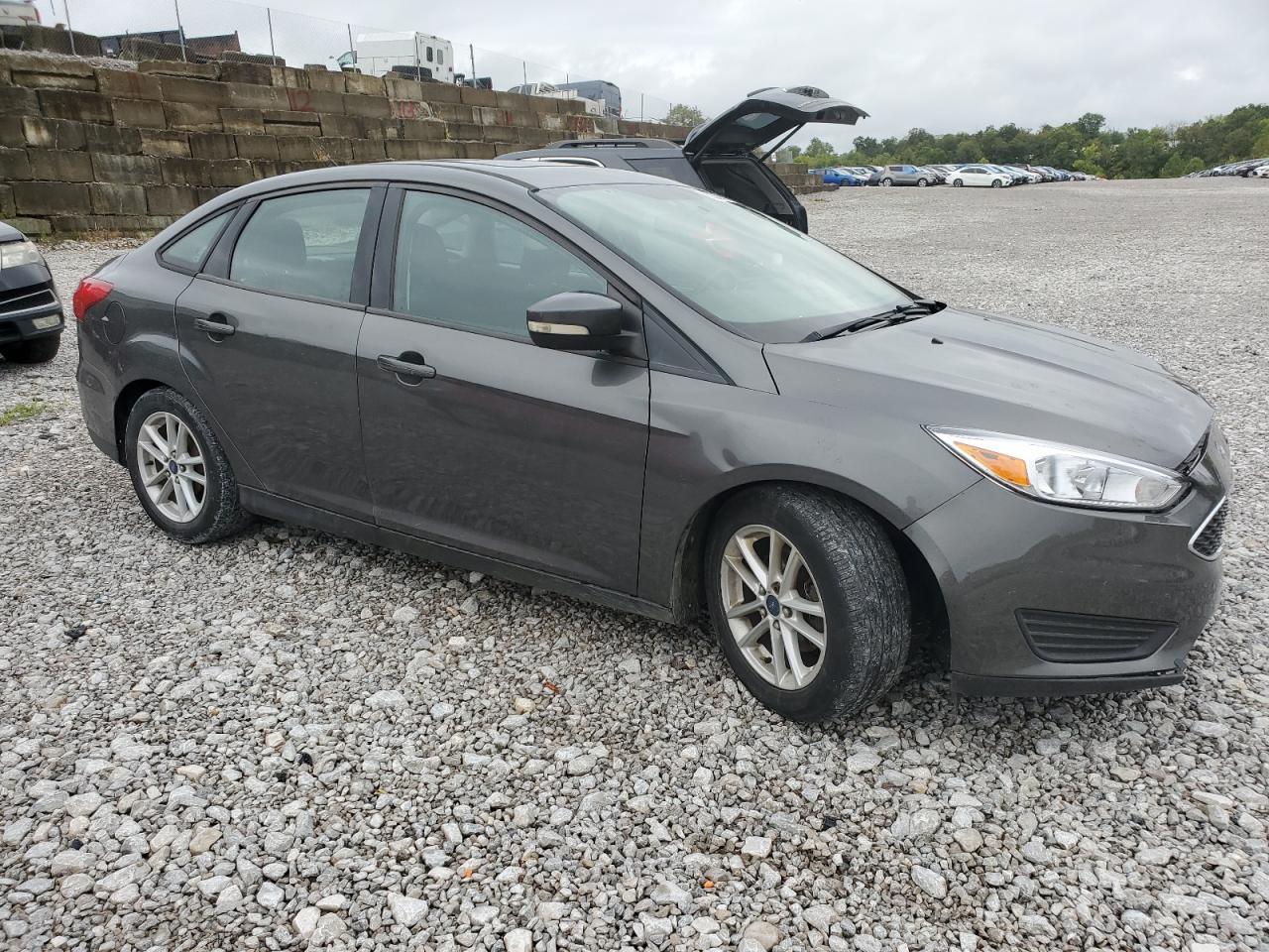 2015 Ford Focus Se - Image 4