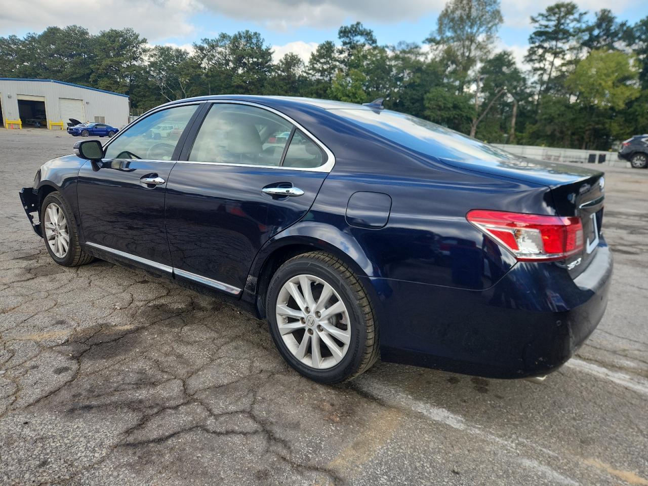 2010 Lexus Es 350 - Фото 2