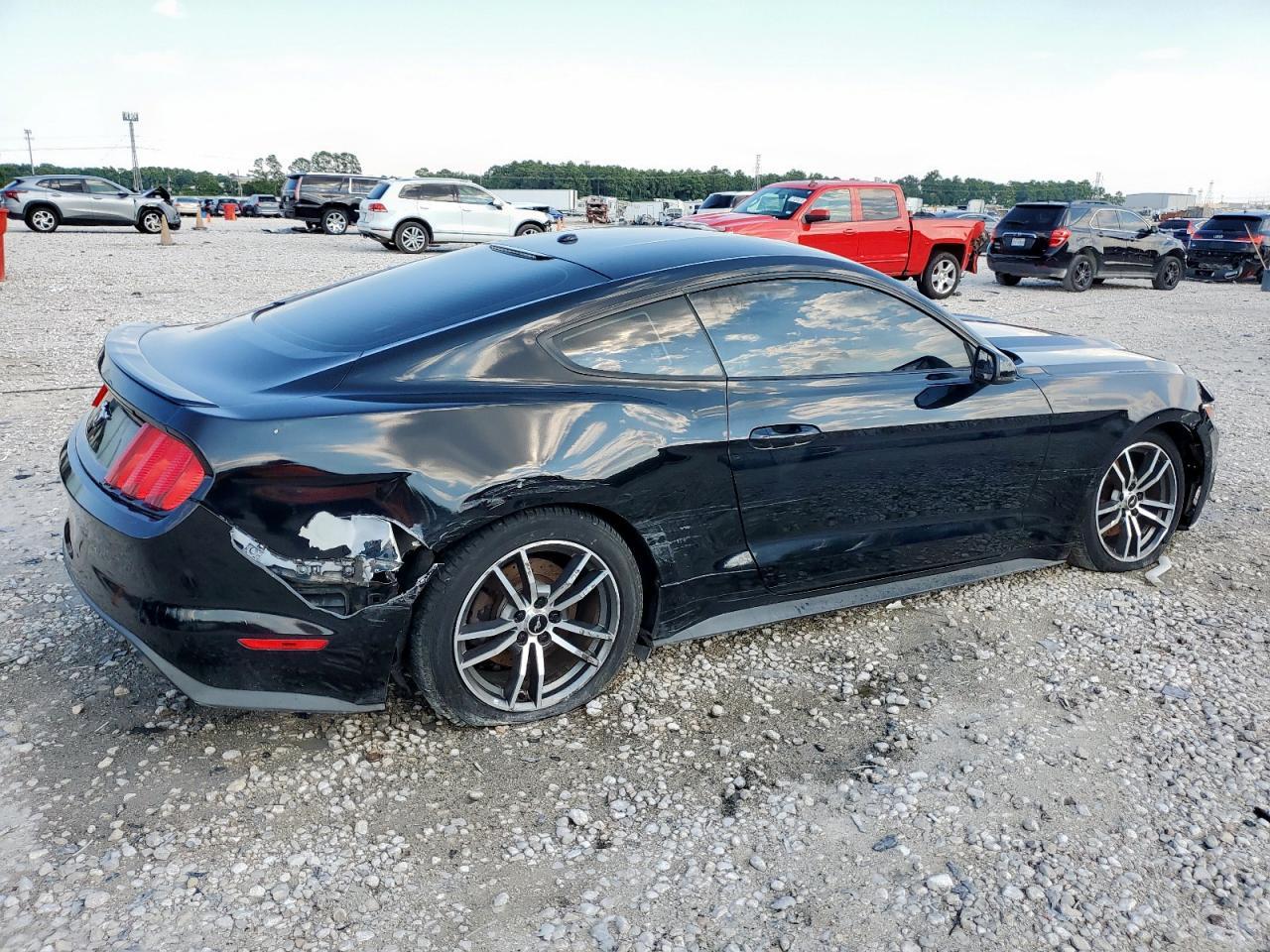 2015 Ford Mustang - Image 3