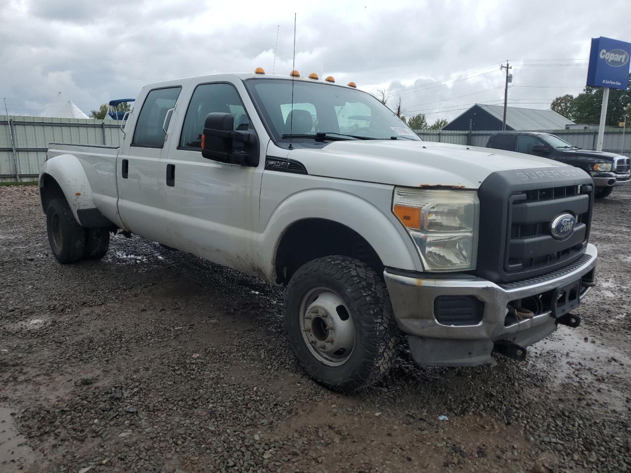 2011 Ford F350 Super Duty - Фото 4