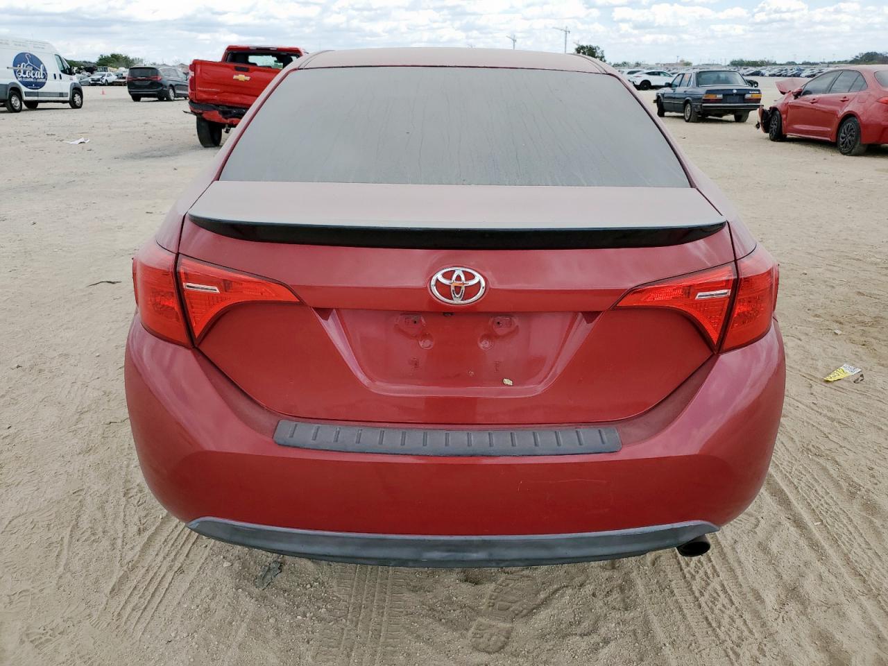 2018 Toyota Corolla L - Фото 6