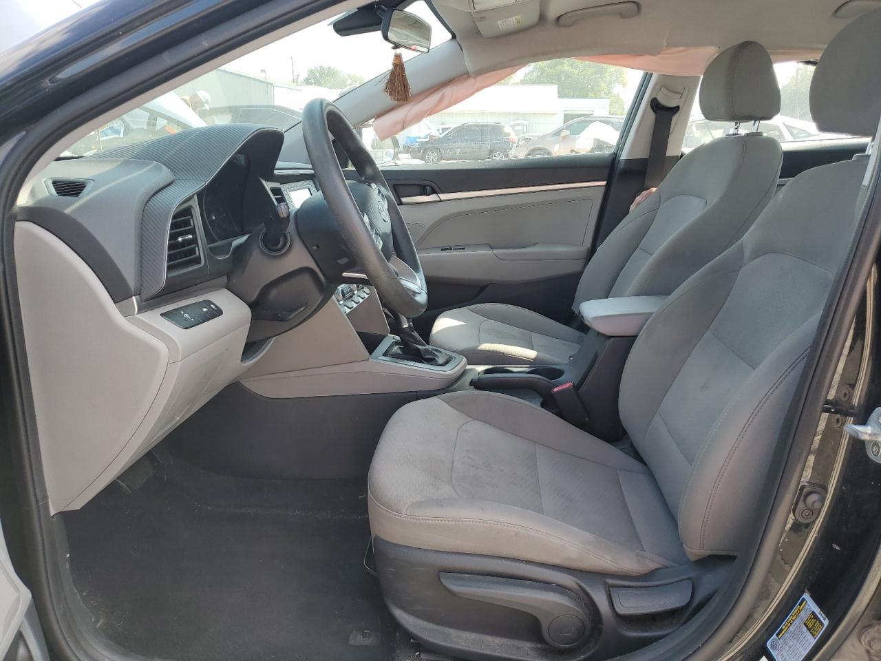 2020 Hyundai Elantra Se - Фото 7