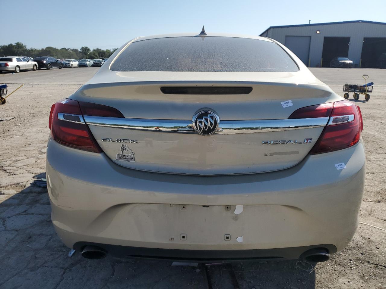 2014 Buick Regal - Image 6