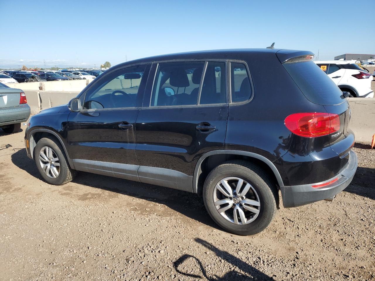 2013 Volkswagen Tiguan S - Фото 2