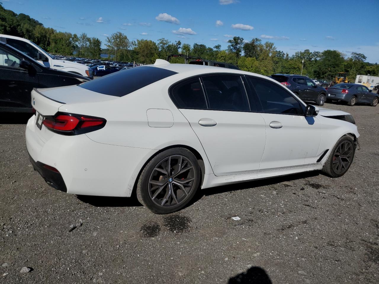 2023 BMW 530 Xi - Фото 3