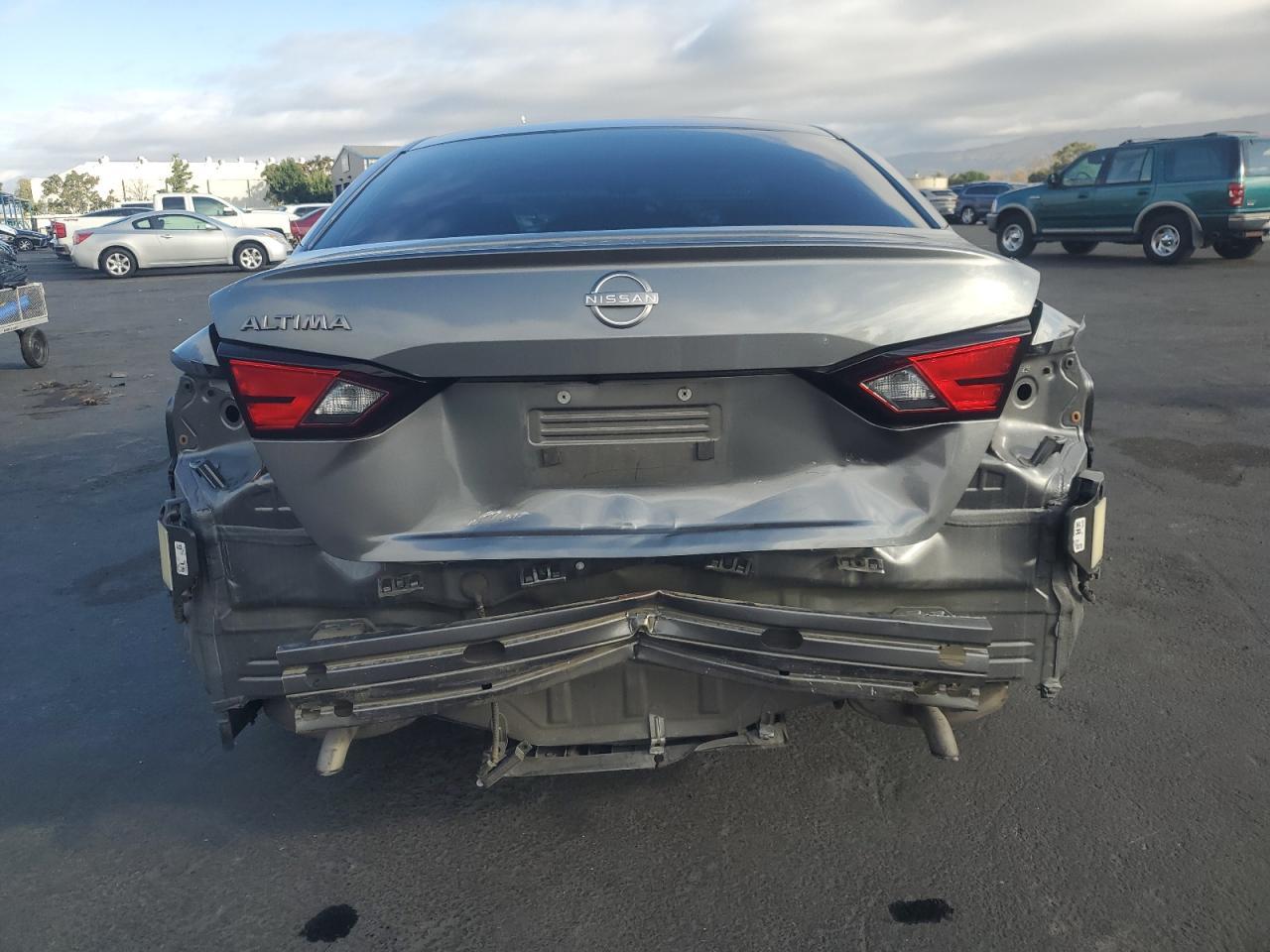 2023 Nissan Altima S - Фото 6