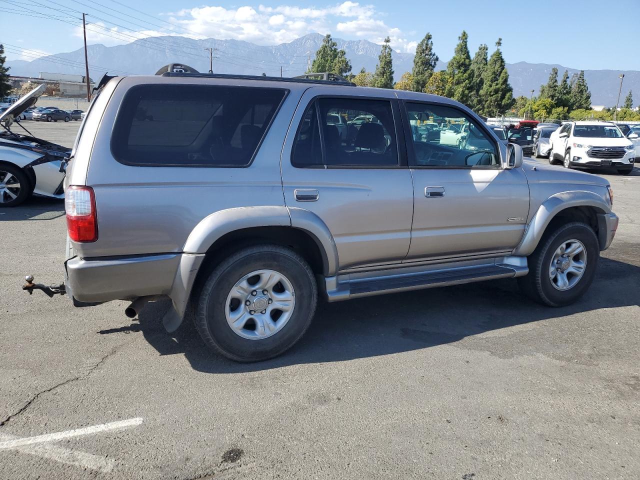 2002 Toyota 4Runner Sr5 - Фото 3