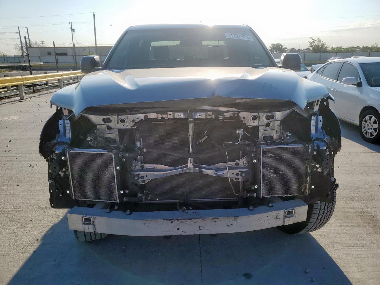 2024 Toyota Tundra Crewmax Sr - Фото 5