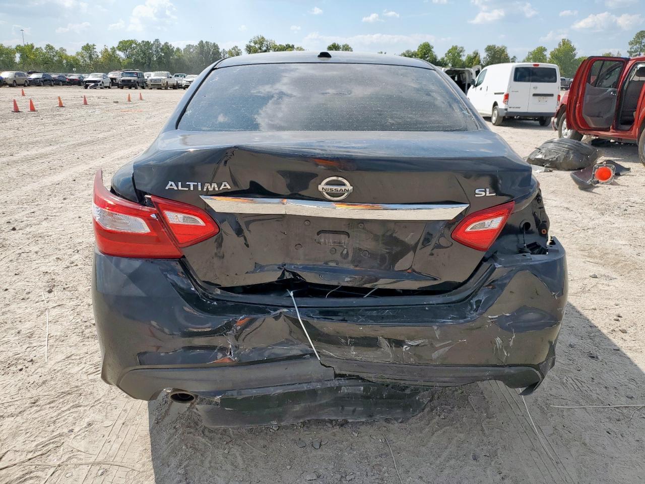 2017 Nissan Altima 2.5 - Фото 6