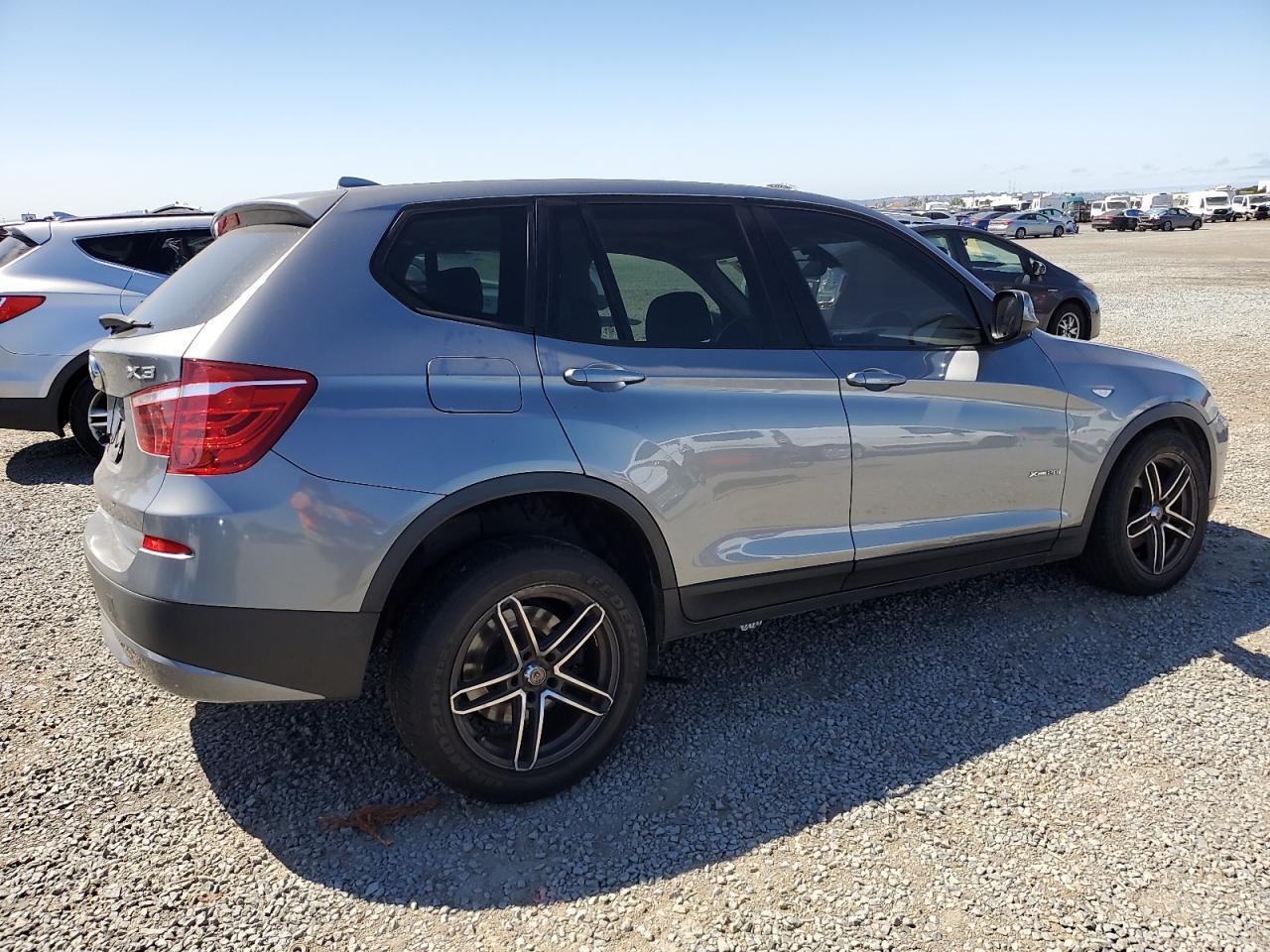 2011 BMW X3 xDrive28I - Фото 3