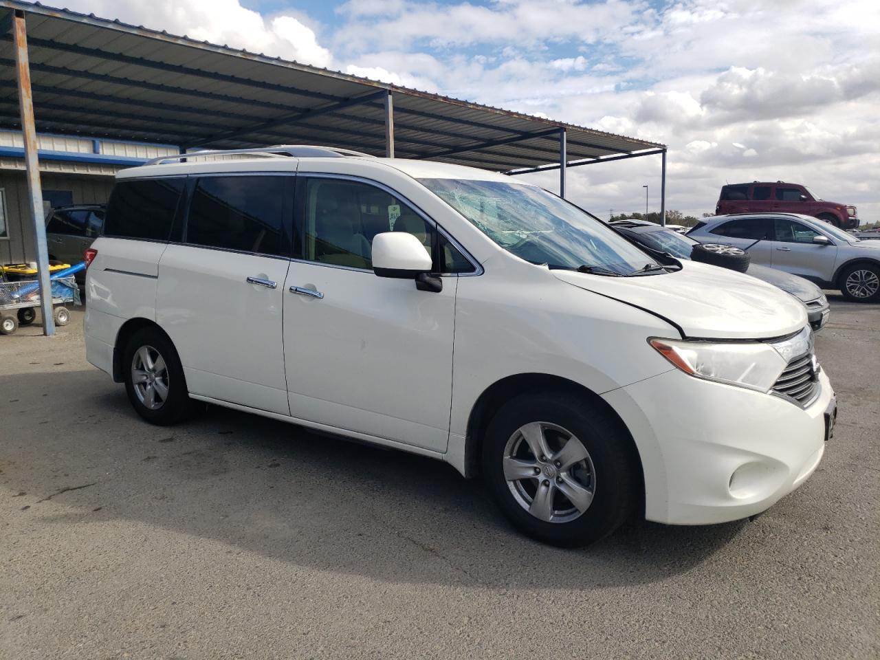 2015 Nissan Quest S - Image 4
