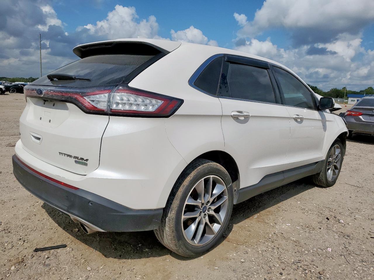 2016 Ford Edge Titanium - Фото 3