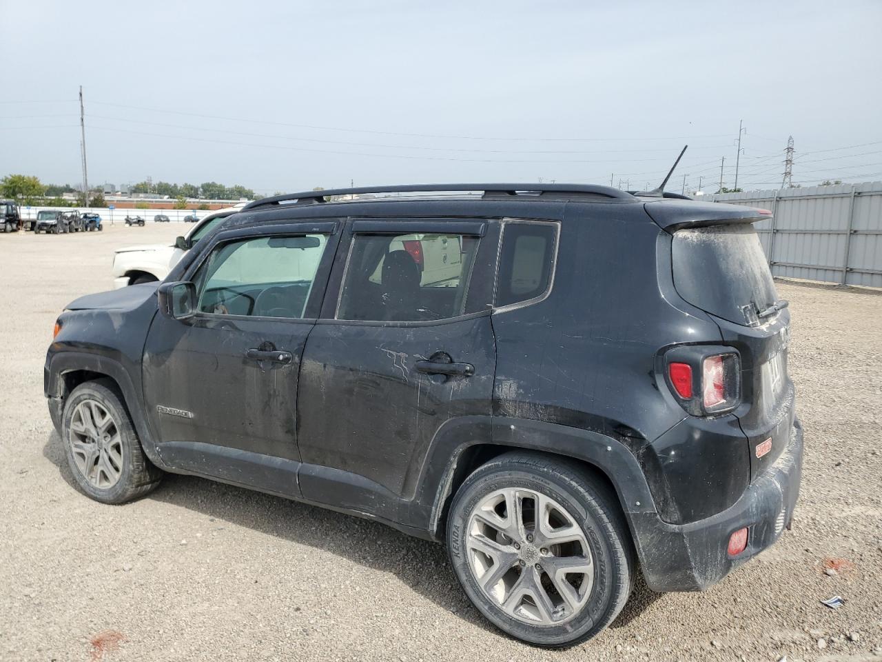 2015 Jeep Renegade Latitude - Фото 2