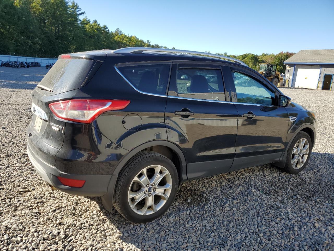2016 Ford Escape Titanium - Image 3