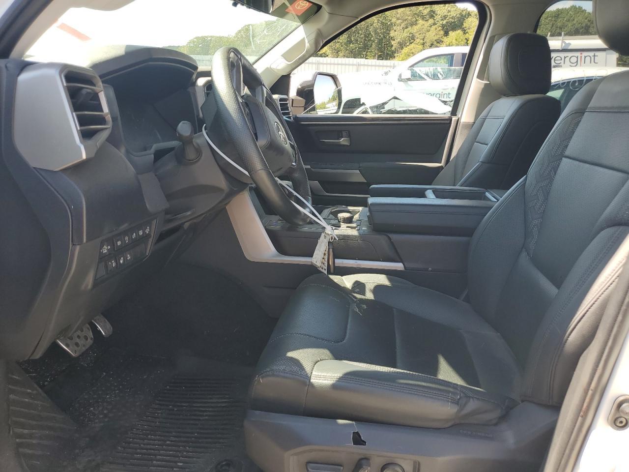 2022 Toyota Tundra Crewmax Sr5 - Image 7