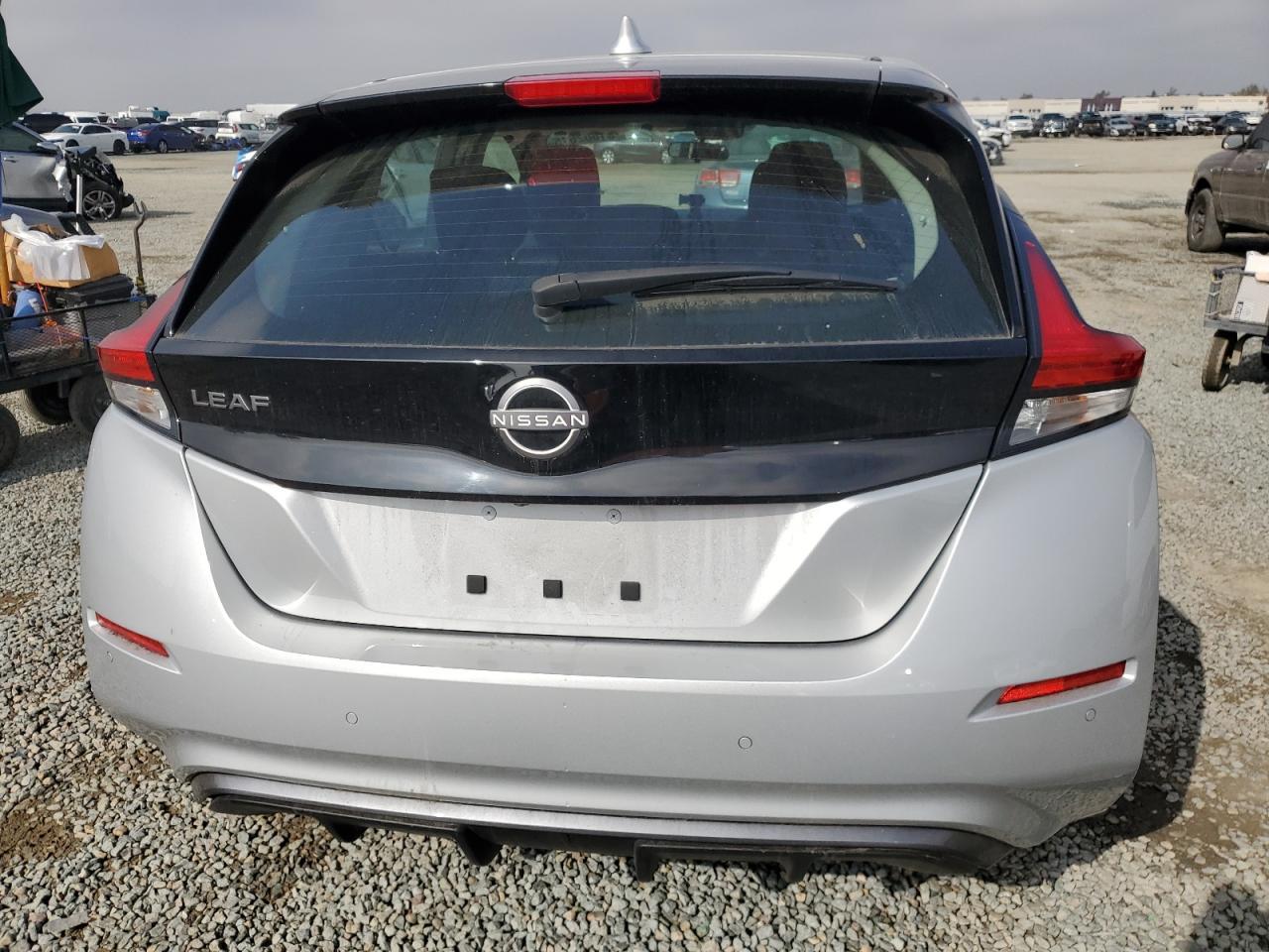 2023 Nissan Leaf S - Фото 6