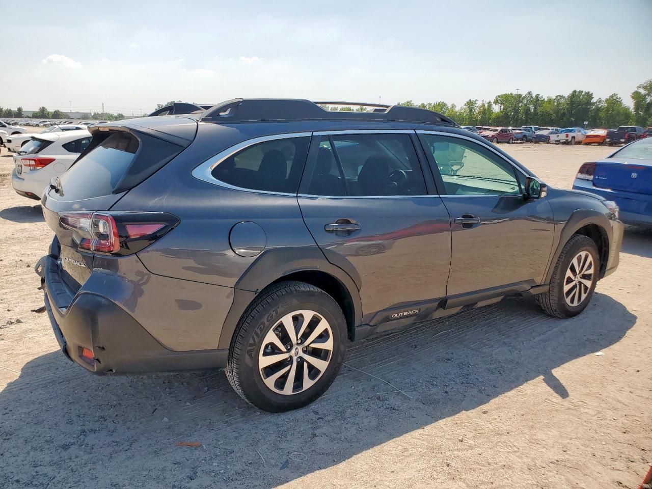 2025 Subaru Outback Premium - Фото 3