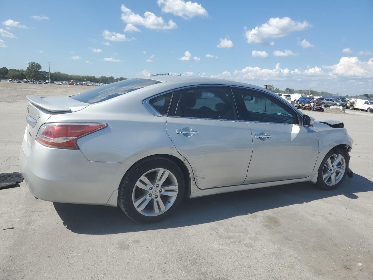2013 Nissan Altima 2.5 - Image 3