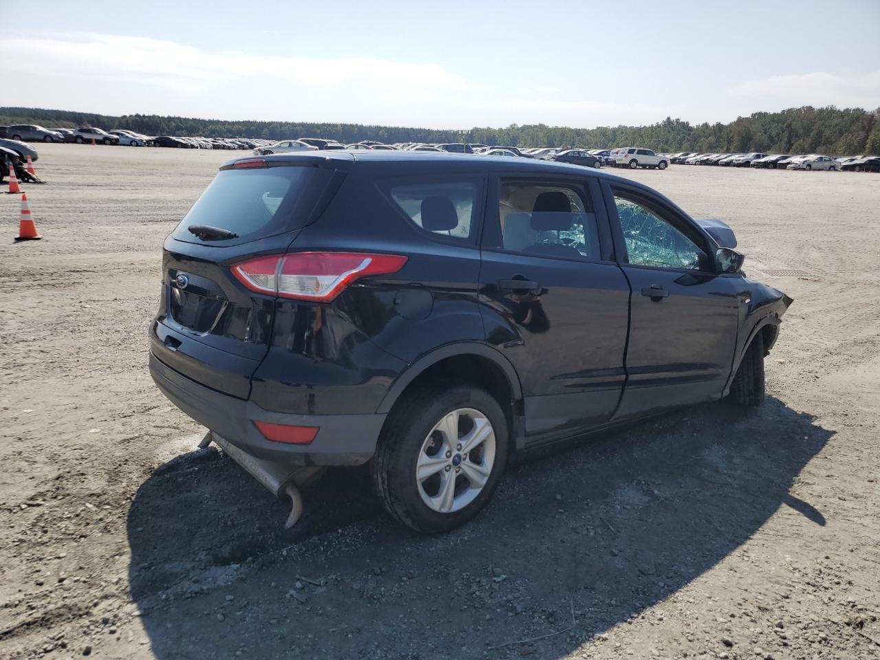 2016 Ford Escape S - Image 3