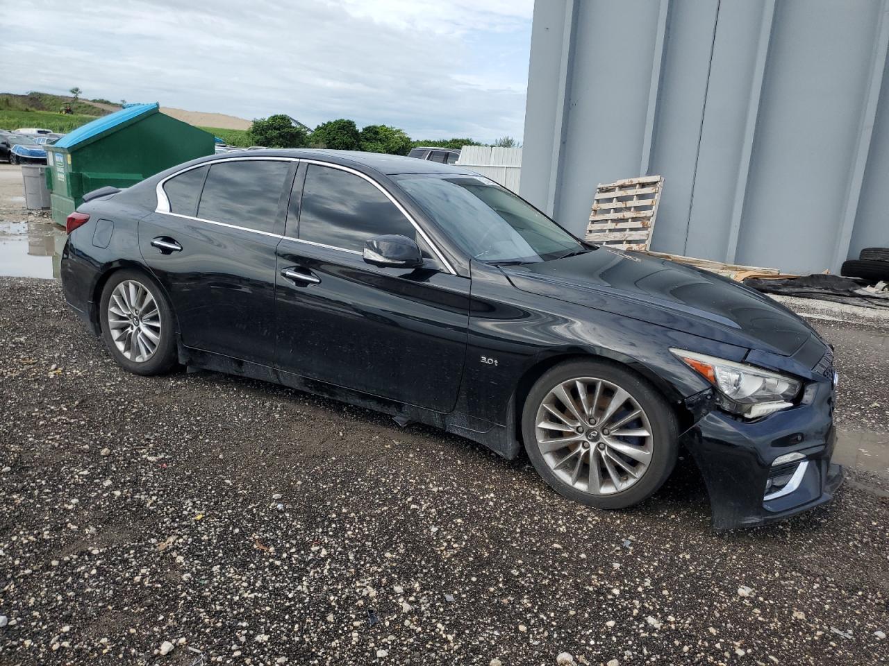 2018 Infiniti Q50 Luxe - Image 4