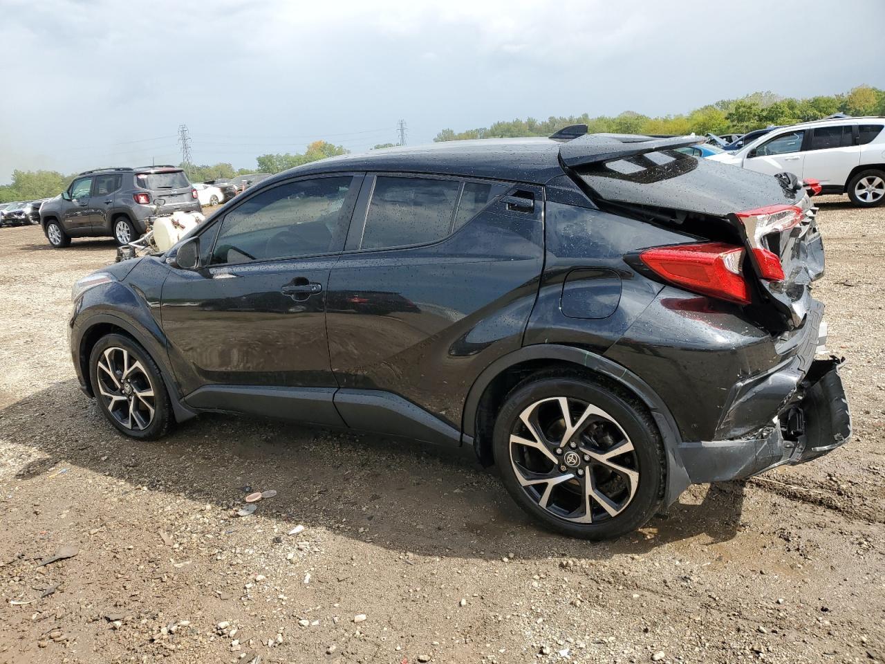 2021 Toyota C-Hr Xle - Image 2