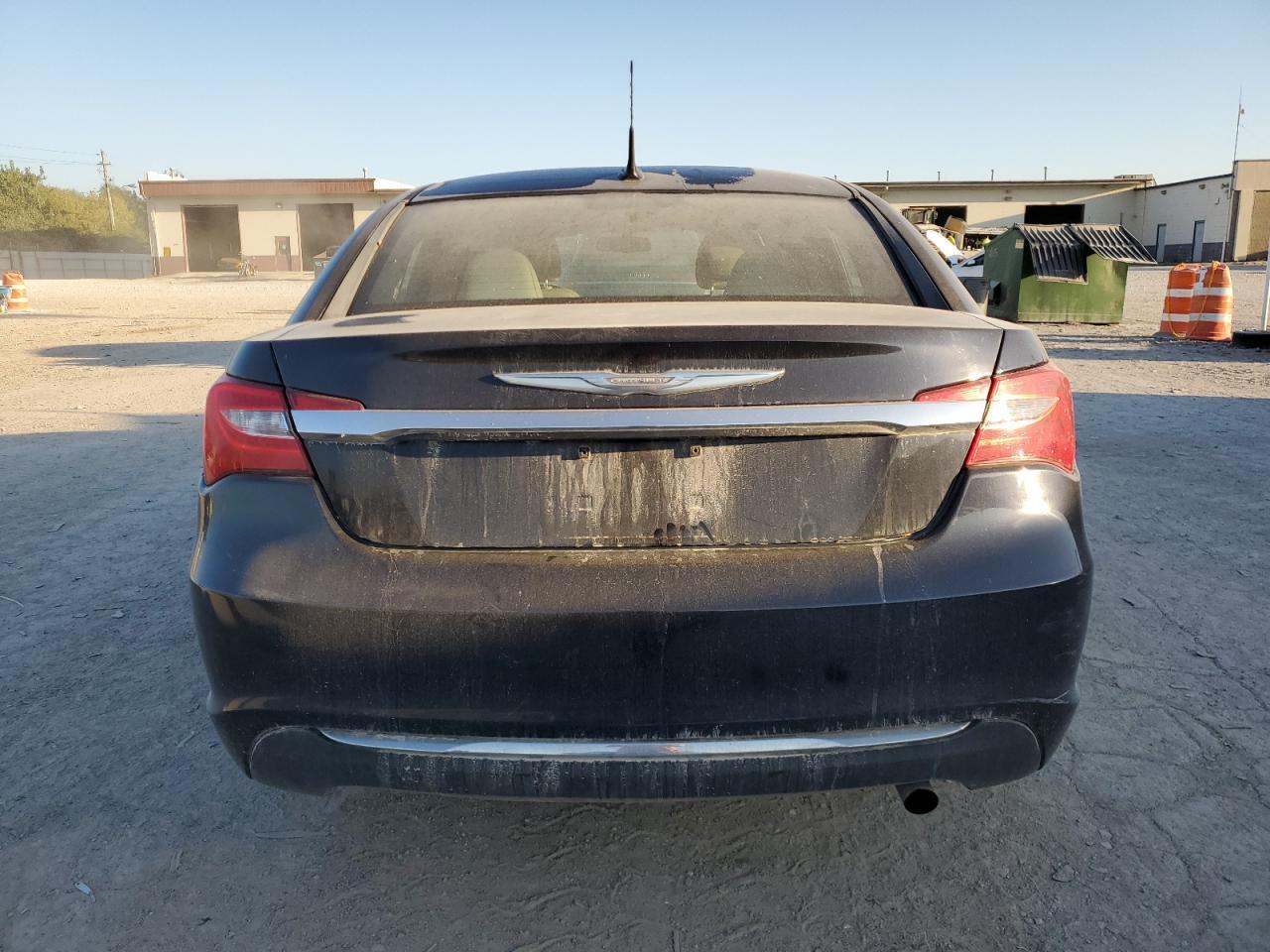 2011 Chrysler 200 Touring - Image 6