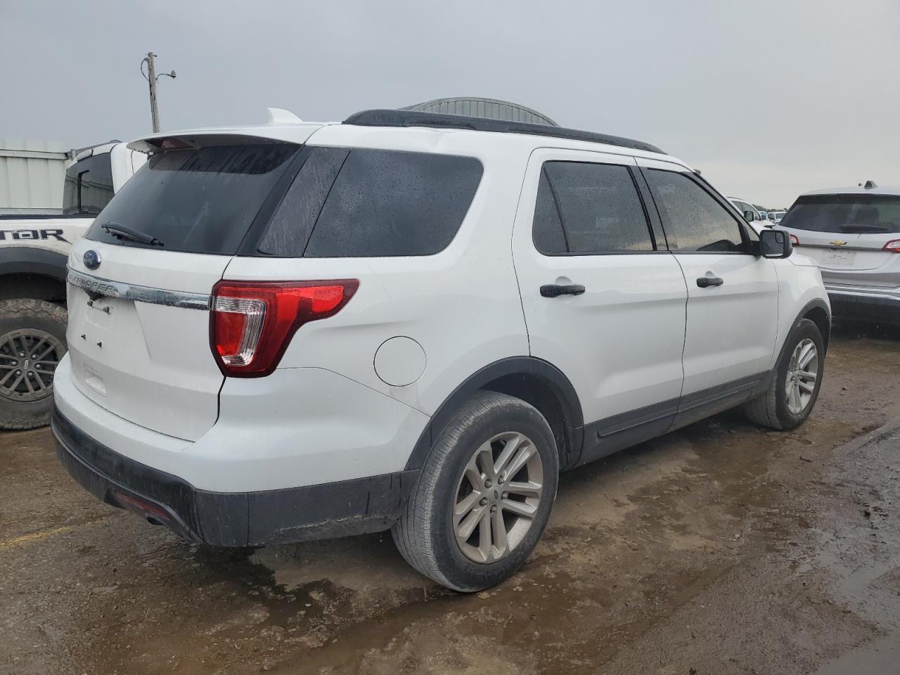 2017 Ford Explorer - Фото 3