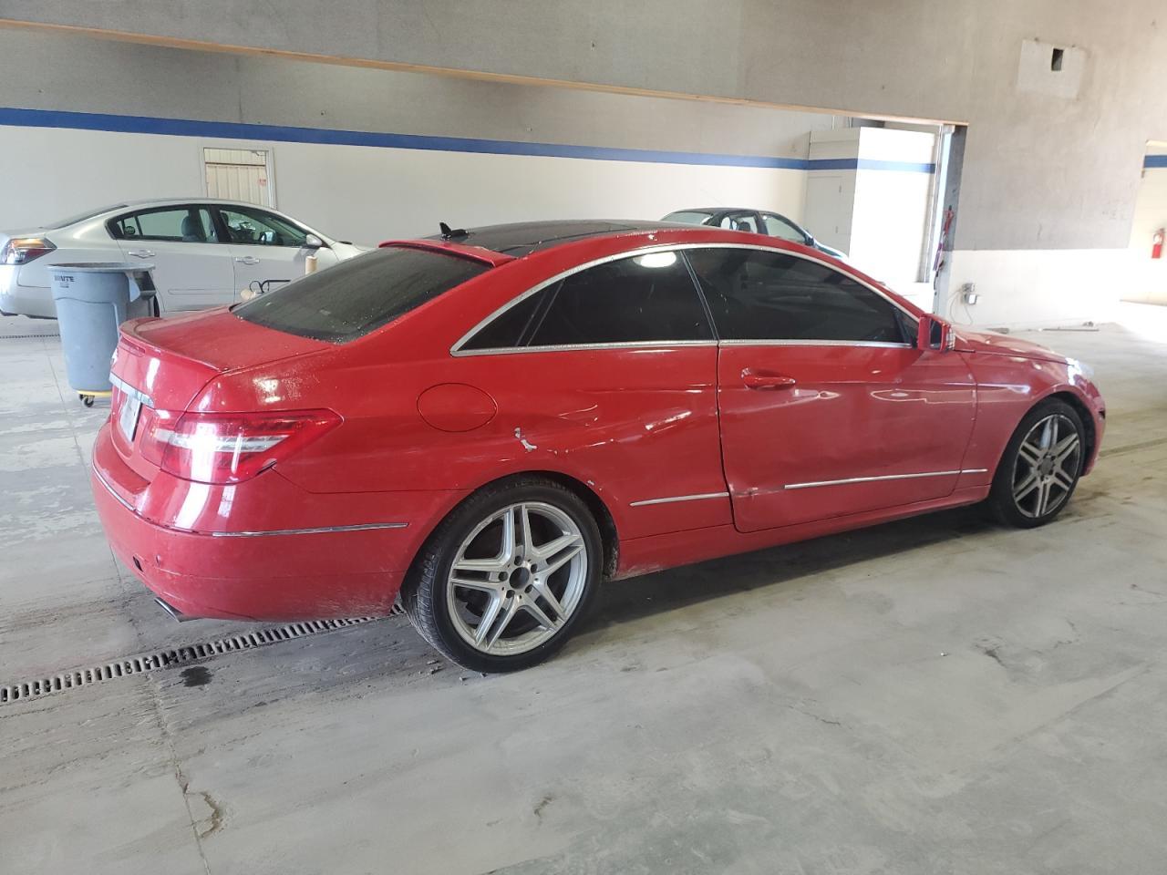 2011 Mercedes-Benz E 350 - Фото 3