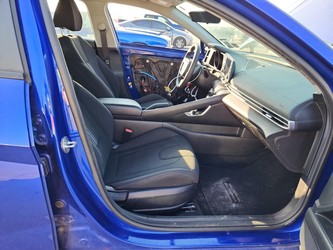 2023 Hyundai Elantra Sel - Image 7