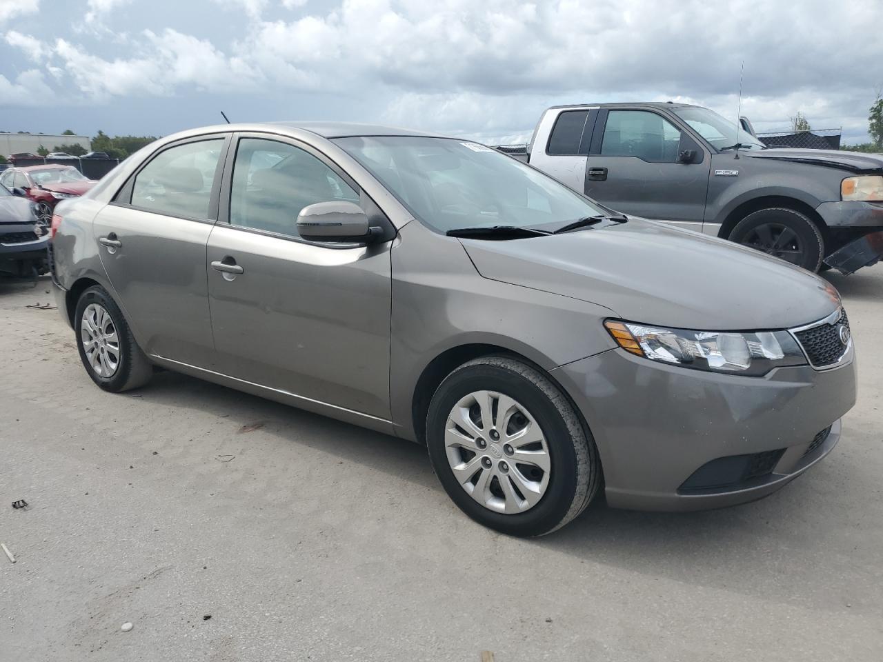 2013 Kia Forte Ex - Image 4